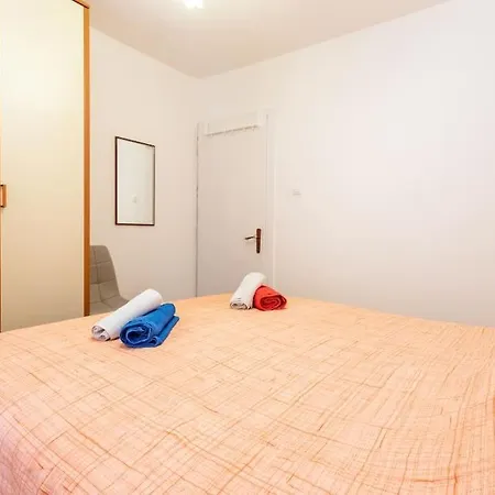 Apartment Giardino Split
